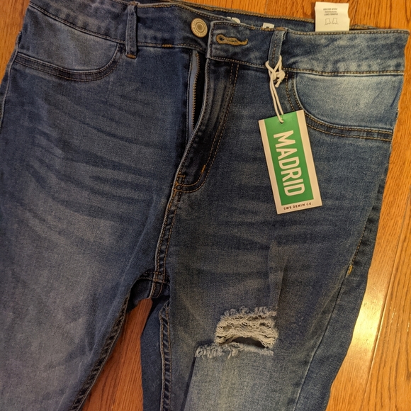 New Size 7 Urban Planet Jeans Never Worn - Picture 3 of 3
